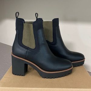 Chinese laundry boots. Size 7.5 like new.